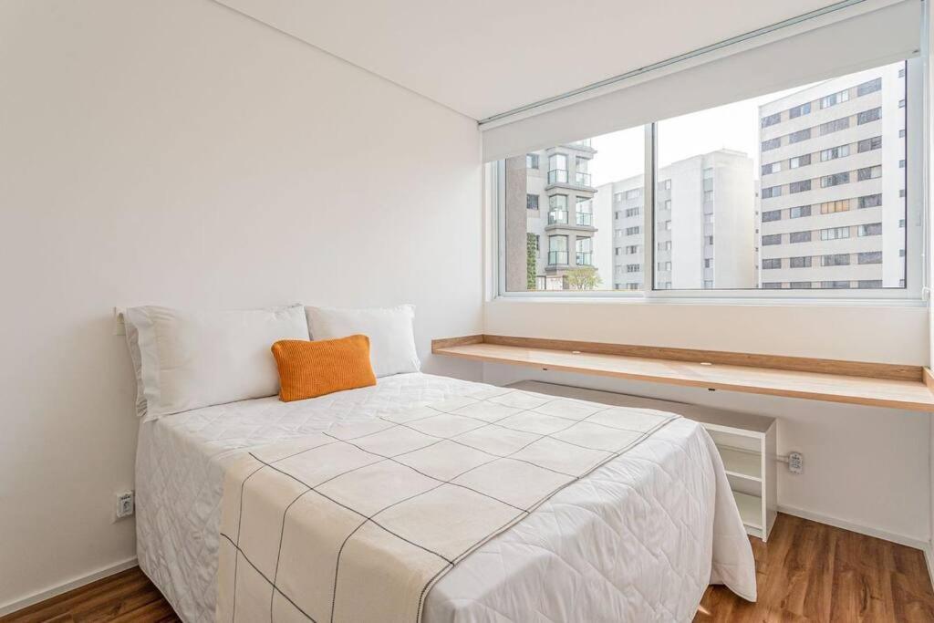 Apartamento Apt. Inteiro Recem-reformado - Madalena São Paulo