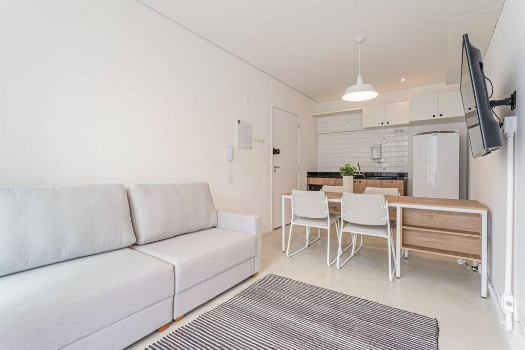 Apartamento Apt. Inteiro Recem-reformado - Madalena São Paulo